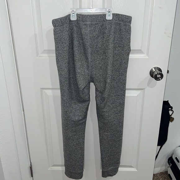 Roots Salt and Pepe’s Sweats - Picture 4 of 4